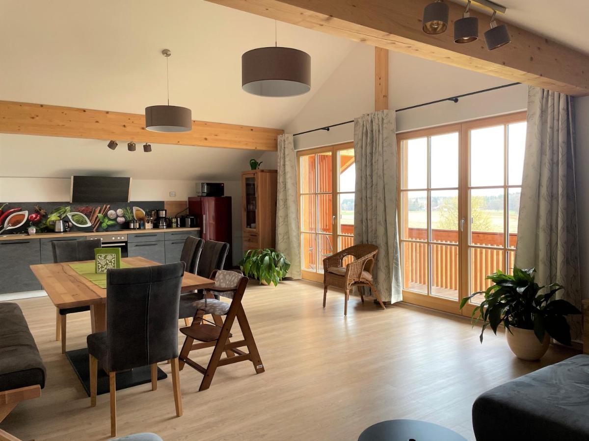 Pension Bernhardhof Otterfing エクステリア 写真